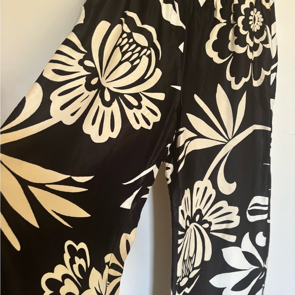 Anthropologie Black and White Patterned Skirt - Picture 2 of 8